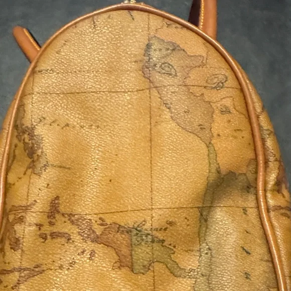 Alviero Martini Vintage Classic Map Design Leather Boston Bag With Luggage Tag - Picture 4 of 11